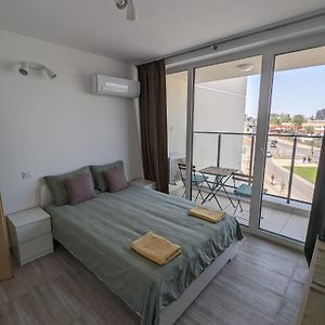 Reina Apartment