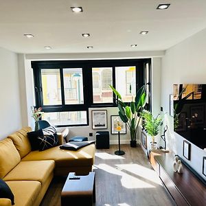 Appartement à 3 Chambres à Coucher