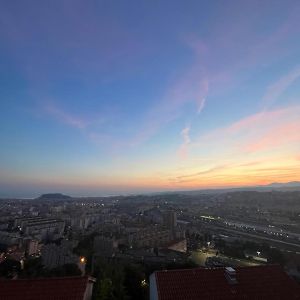 Appartement à 3 Chambres à Coucher