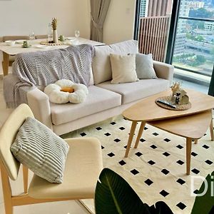 Appartement à 3 Chambres à Coucher