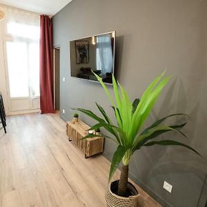 Appartement à 2 Chambres à Coucher