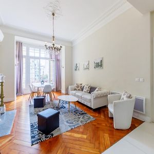 Prestige Designer Apartment, Super Central