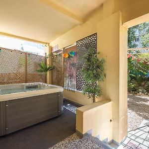 Athens Country House - Heated Jacuzzi - Free Bikes