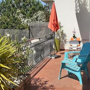 Bel appartement avec grande terrasse ensoleillée et jardin