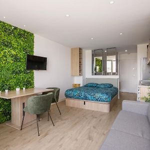 One-Bedroom Sea side Apartment