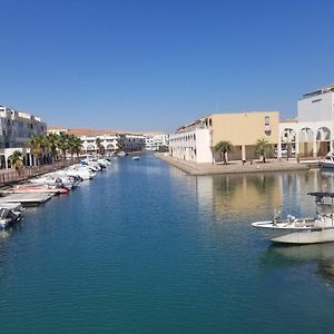 Sete Marina Des Quilles, Grand T2 Climatise, Proche Plage, Parking Prive