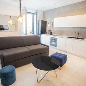 Porta Venezia - Design Suite Con Balcone - 55Mq