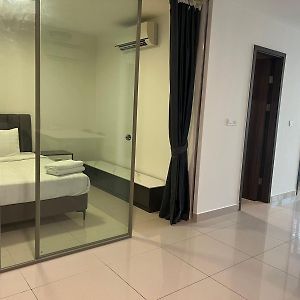 Appartement à 3 Chambres à Coucher