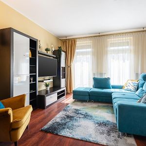 Angel Apartment With Free Garage Parking