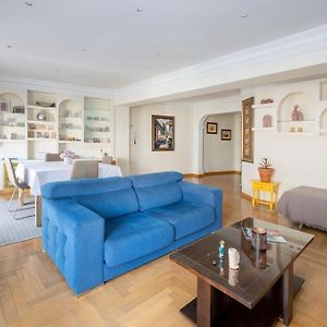 Appartement à 3 Chambres à Coucher
