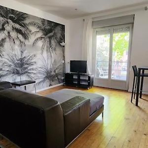 Appartement à 2 Chambres à Coucher