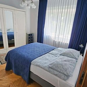 Appartement à 3 Chambres à Coucher