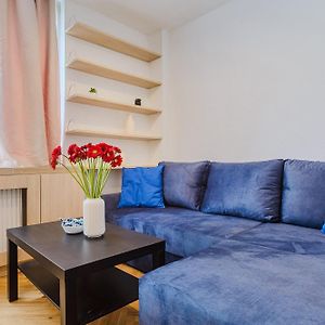 Appartement à 2 Chambres à Coucher