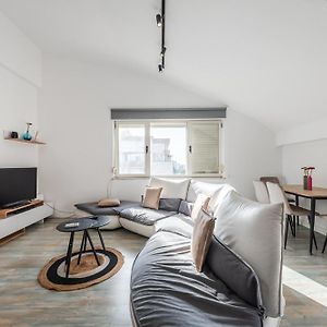 Lucas Lake View Penthouse