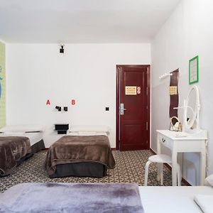 Chambre Juste Pour Femmes Dortoir