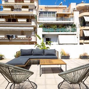 Renovated 5 Bdr House Near Acropolis - New Beds, Terrace & Green Yard