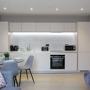 Dragon Suites - Edinburgh City Centre 2 Bed Apartment