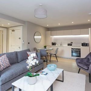 Appartement à 2 Chambres à Coucher