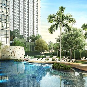 Sea View Spacious Condo At Pattaya