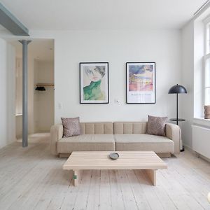 Stylish Apartment In Heart Of Cph Near Stroget & The Canals
