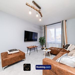 Manchester 3-Bed House, Free Parking & Wifi