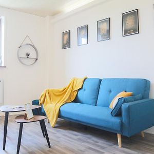 Appartement à 2 Chambres à Coucher