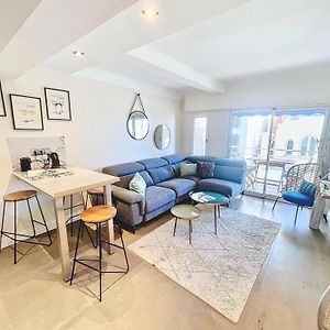 Appartement à 2 Chambres à Coucher