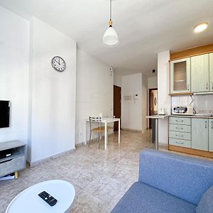 Quiet And Central Malaga Apartment