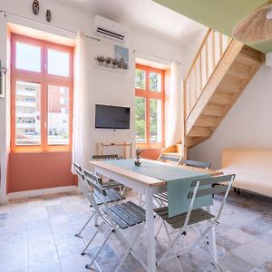 Appartement à 2 Chambres à Coucher