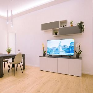 Appartement à 3 Chambres à Coucher