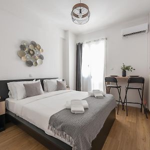 Cozy Central Gem In Athens 2 Min From Metro