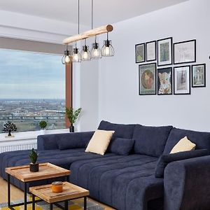 5Min2Centre, View & Free Parking