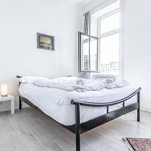 Appartement à 3 Chambres à Coucher