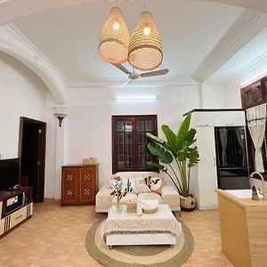 Lushstay Boho - Hanoi Train Station
