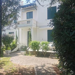 Villa Eche-Pherdea