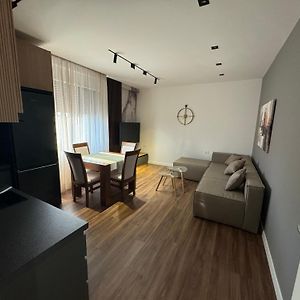 Old Bazaar Apt 24