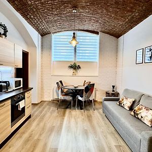 Appartement à 2 Chambres à Coucher