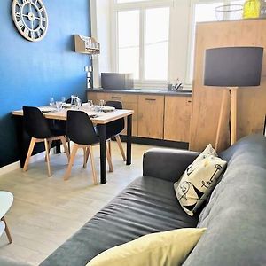 Appartement à 2 Chambres à Coucher