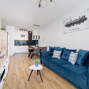 Kielkowskiego Modern & Comfy Apartment With Balcony Cracow By Noclegi Renters