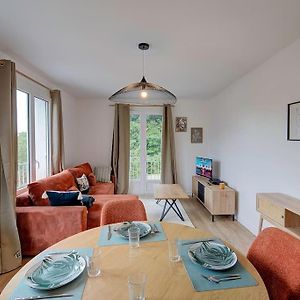 Appartement à 2 Chambres à Coucher