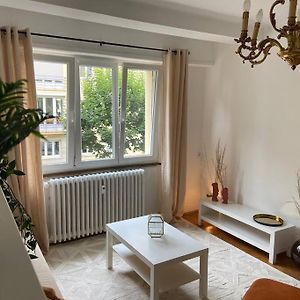 Appartement à 2 Chambres à Coucher