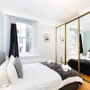 Appartement à 2 Chambres à Coucher