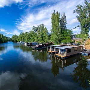 Prague Bay Houseboats