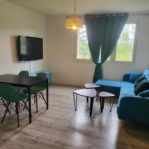 Appartement Clermont-Ferrand F3 2 Chambres 1 Chambre Avec 1 Lit Simple Et 1 Chambre Avec 2 Lits Doubles