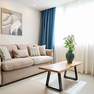 Appartement à 2 Chambres à Coucher