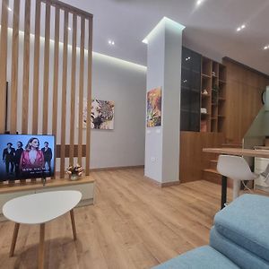 Centrepoint Stylish Apartment