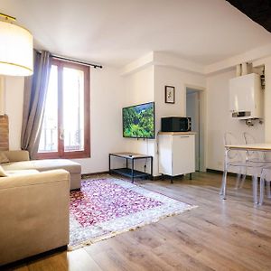 Appartement à 2 Chambres à Coucher