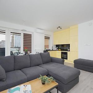 Apartament Z Widokiem Na Centrum 9 Pietro & Parking By Noclegi Renters