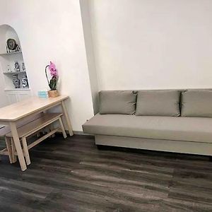 Appartement Renove De 3 Pieces A Paris Nation