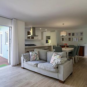 Appartement à 3 Chambres à Coucher